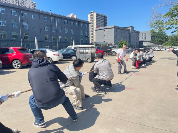 华建检测公司举办迎五一趣味运动会1.jpg